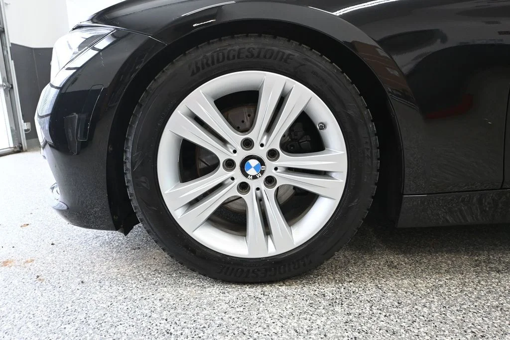 2018 BMW 3 Series 330i - Photo 14