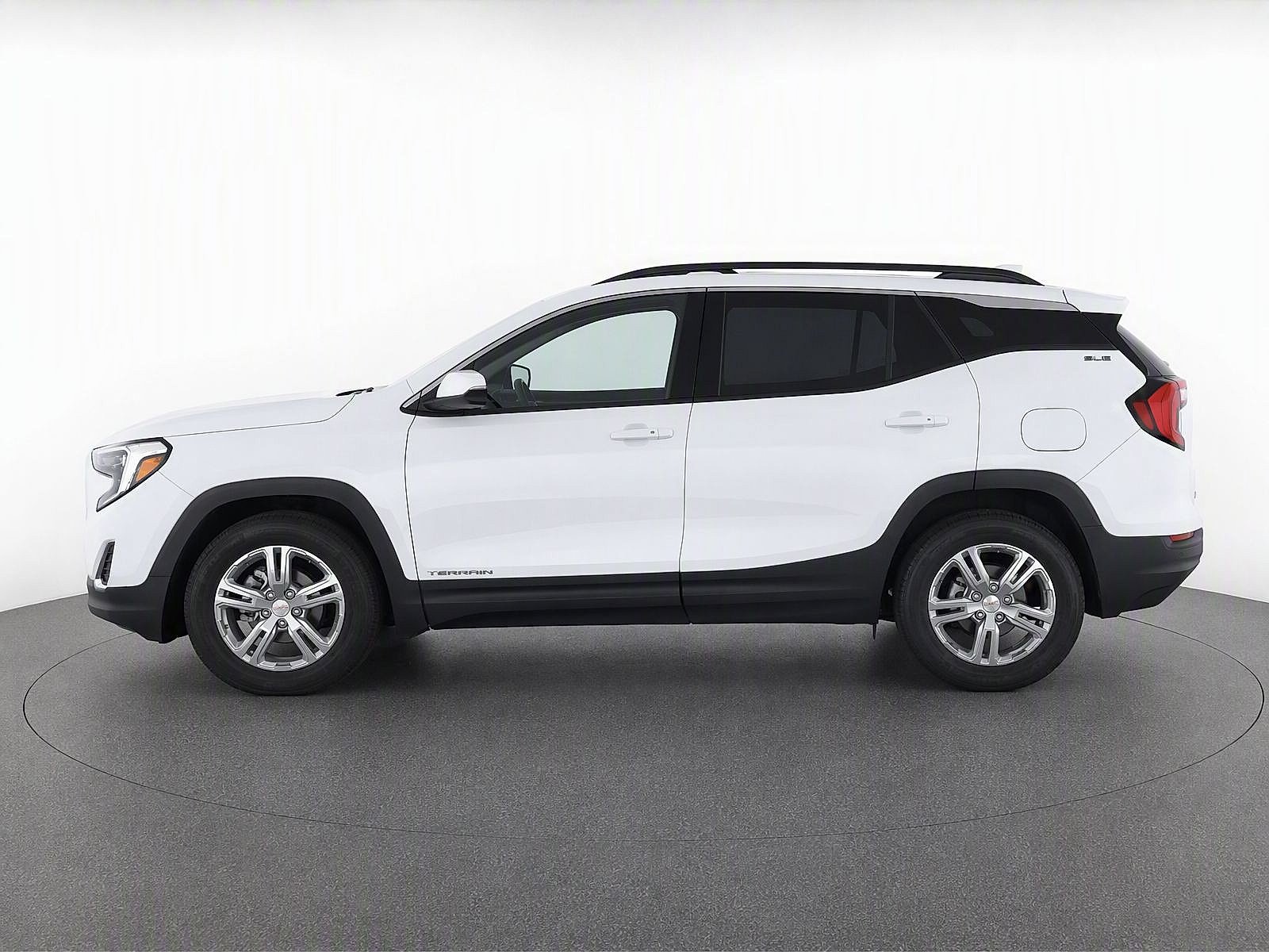 Used 2020 SUMMIT WHITE GMC SLE image 6