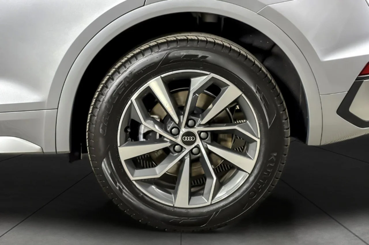 Used 2023 FLORETT SILVER MET Audi S line Premium Plus image 25