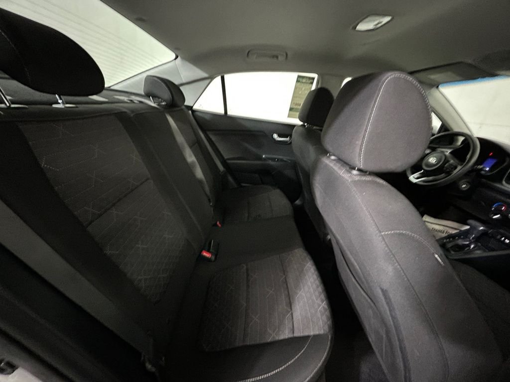 Used 2019 Silver Kia S image 17