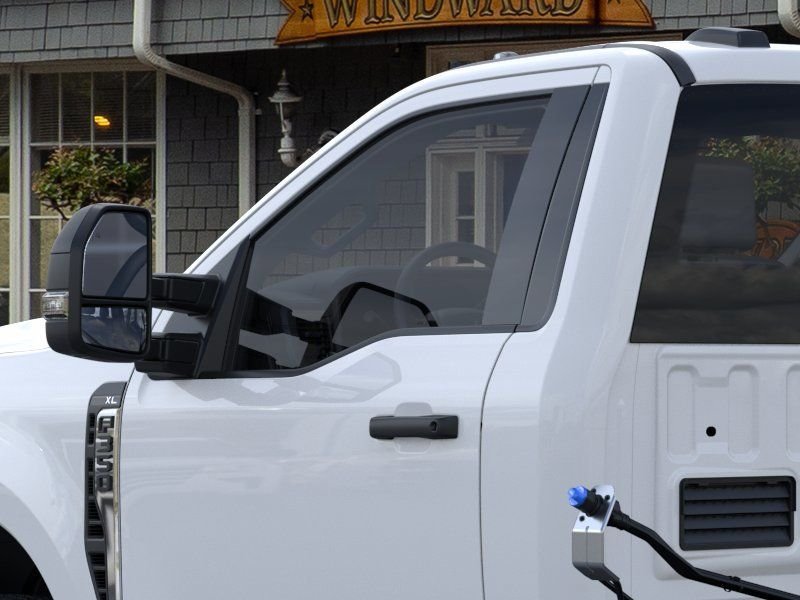 2025 Ford F-350 Super Duty Chassis Cab XL - Photo 20