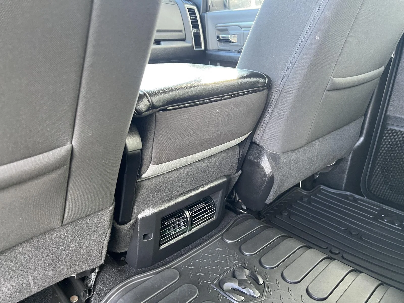 2023 RAM Ram 1500 Classic SLT - Photo 31