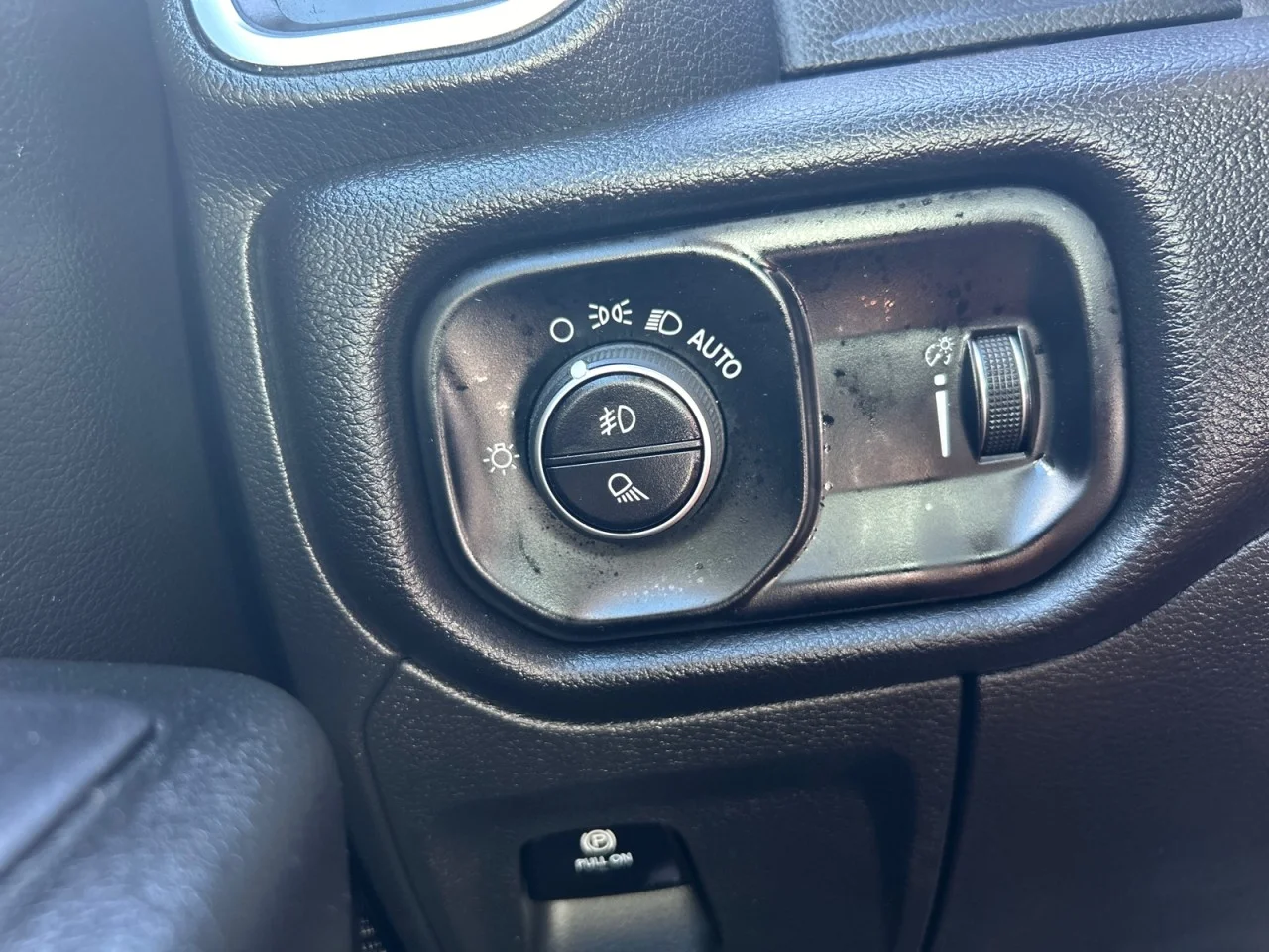 Used 2024 White Ram Big Horn image 15