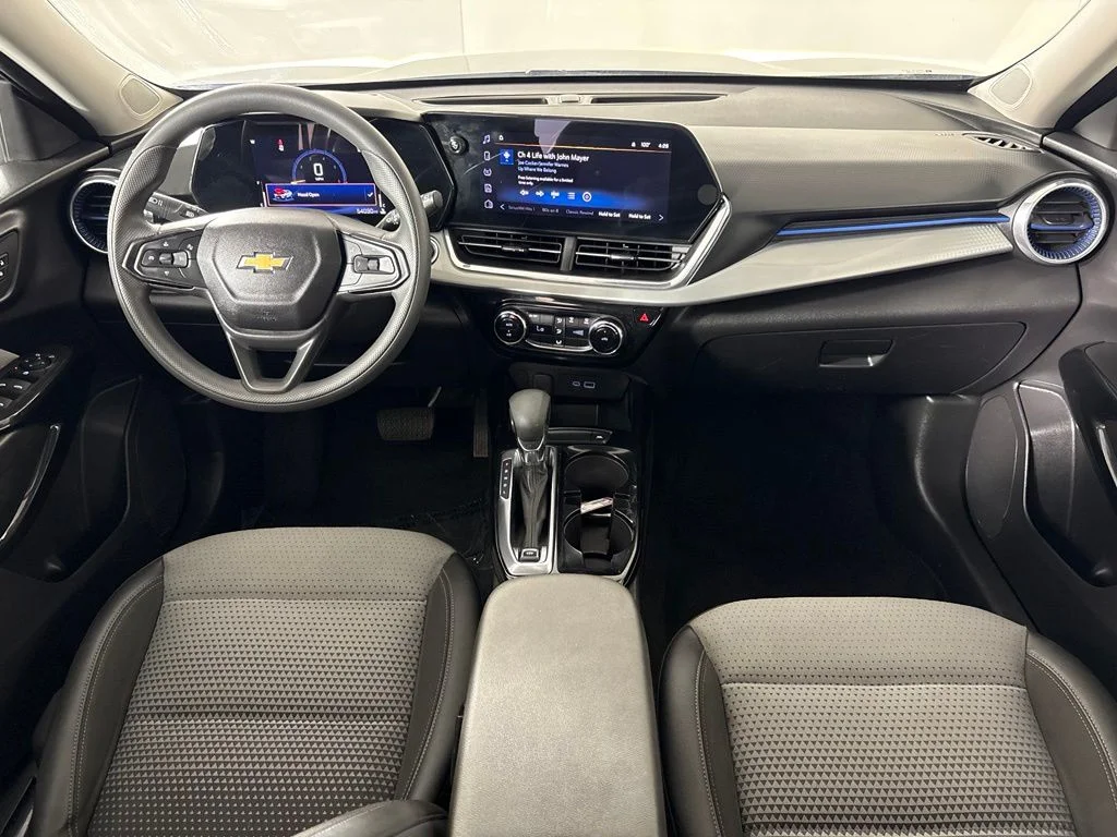 Used 2025 Black Chevrolet LT image 38