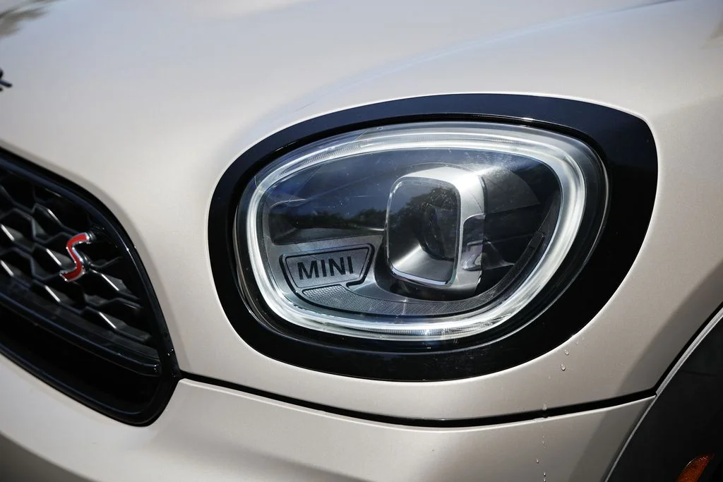 Used 2023 Rooftop Gray Metallic MINI Signature image 13