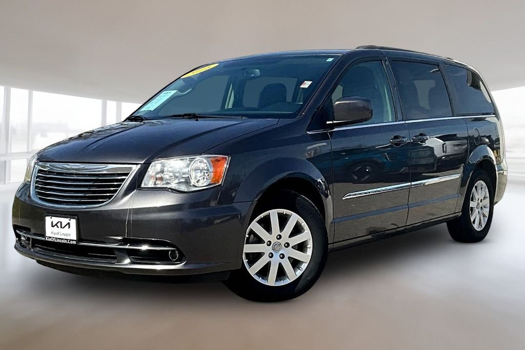 2016 Chrysler Town & Country Touring