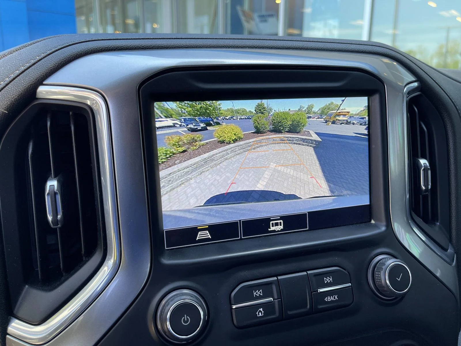 Used 2021 SILVER ICE METALLIC Chevrolet LT Trail Boss image 30