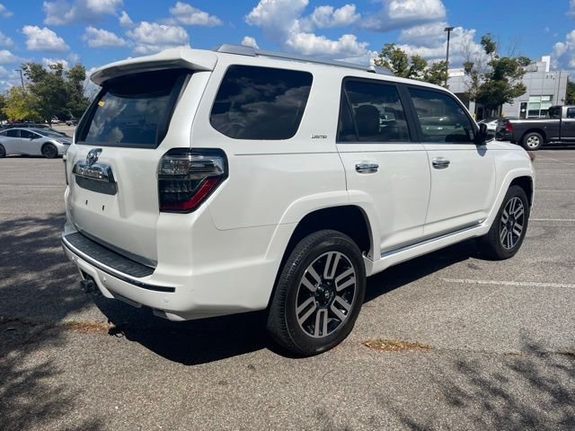 Used 2024  Toyota Limited image 9