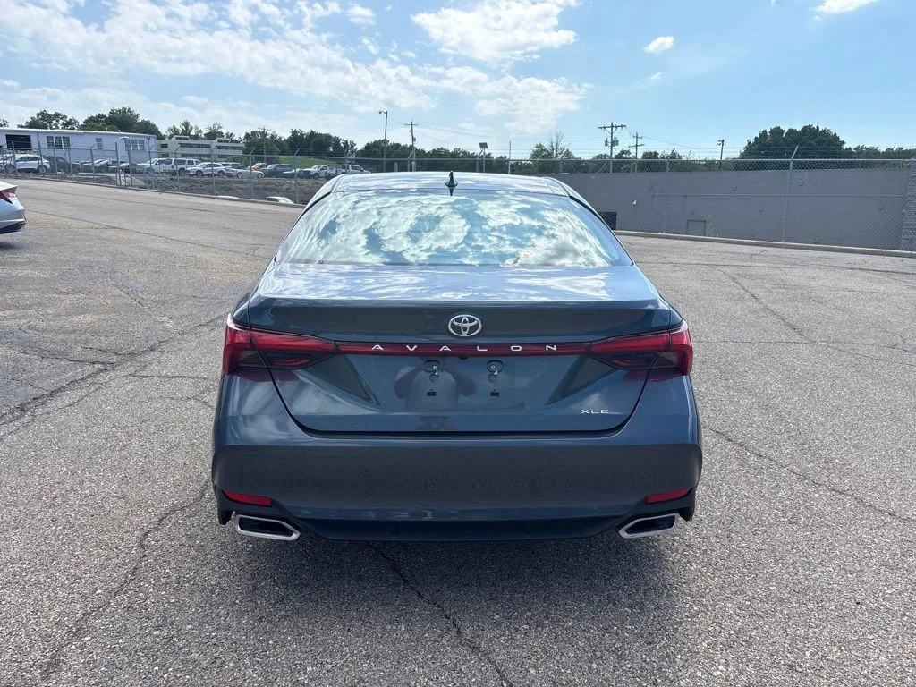 Certified Used 2022 Harbor Gray Metallic Toyota XLE image 6