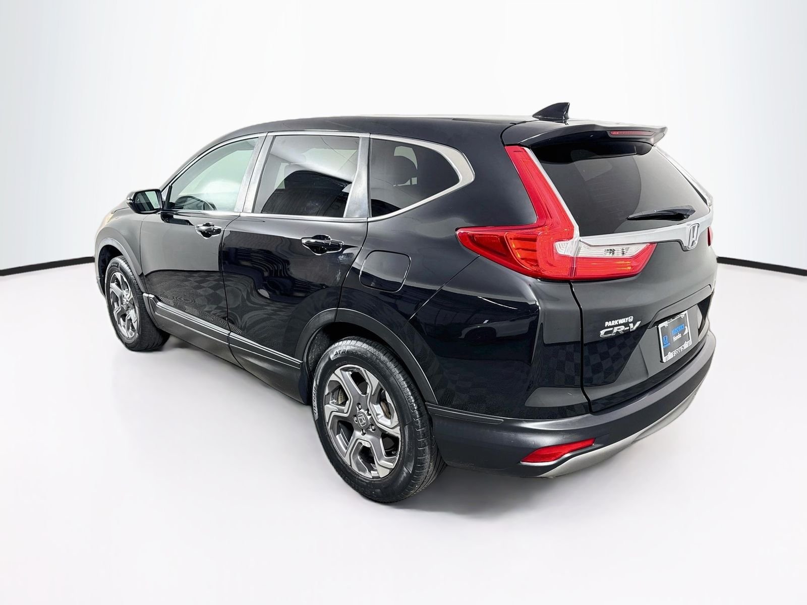 Used 2019  Honda EX image 5