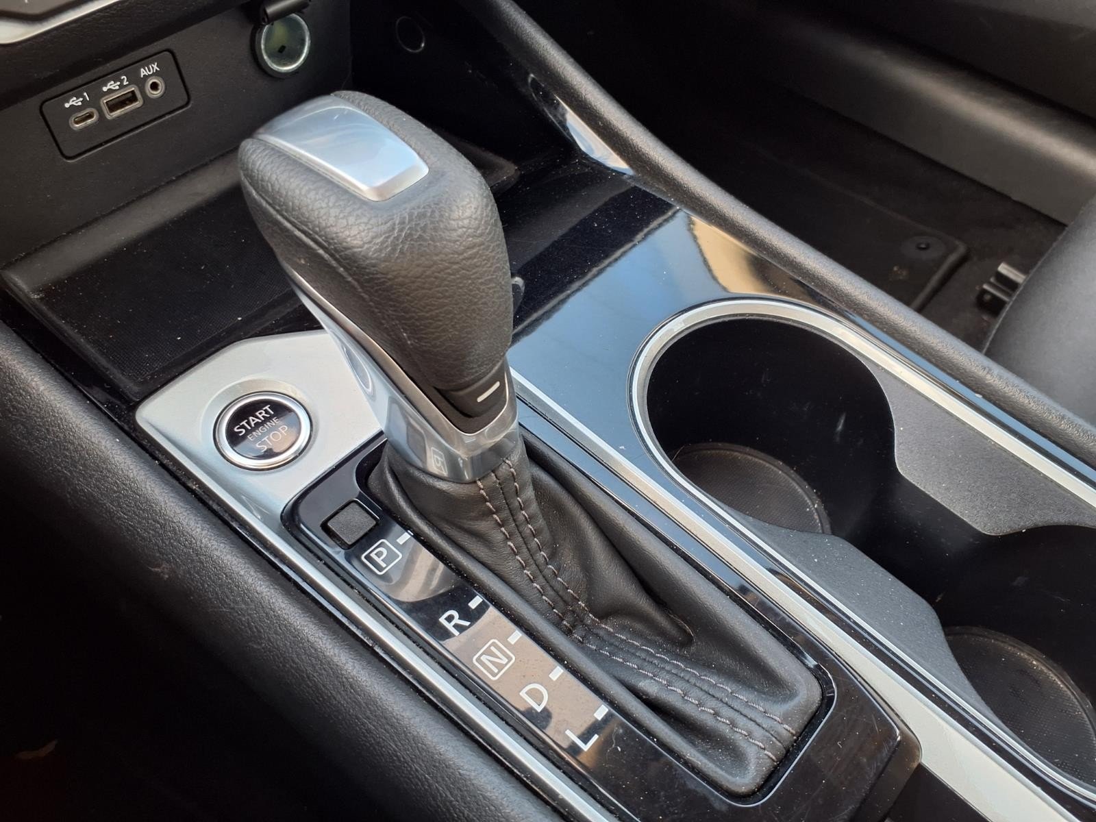 Used 2024 Super Black Nissan 2.5 SV image 27