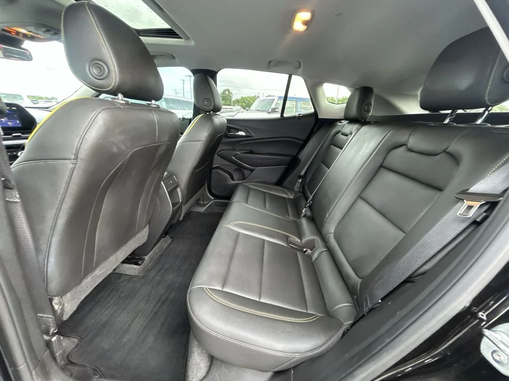 Used 2025 Black Chevrolet ACTIV image 28