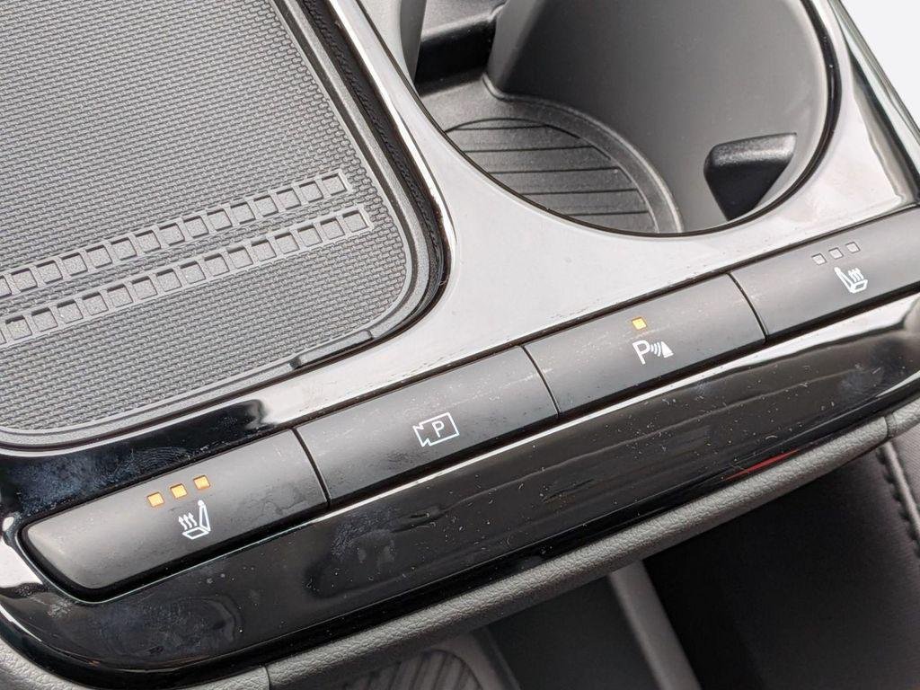 2025 Hyundai IONIQ 5 SE - Photo 24