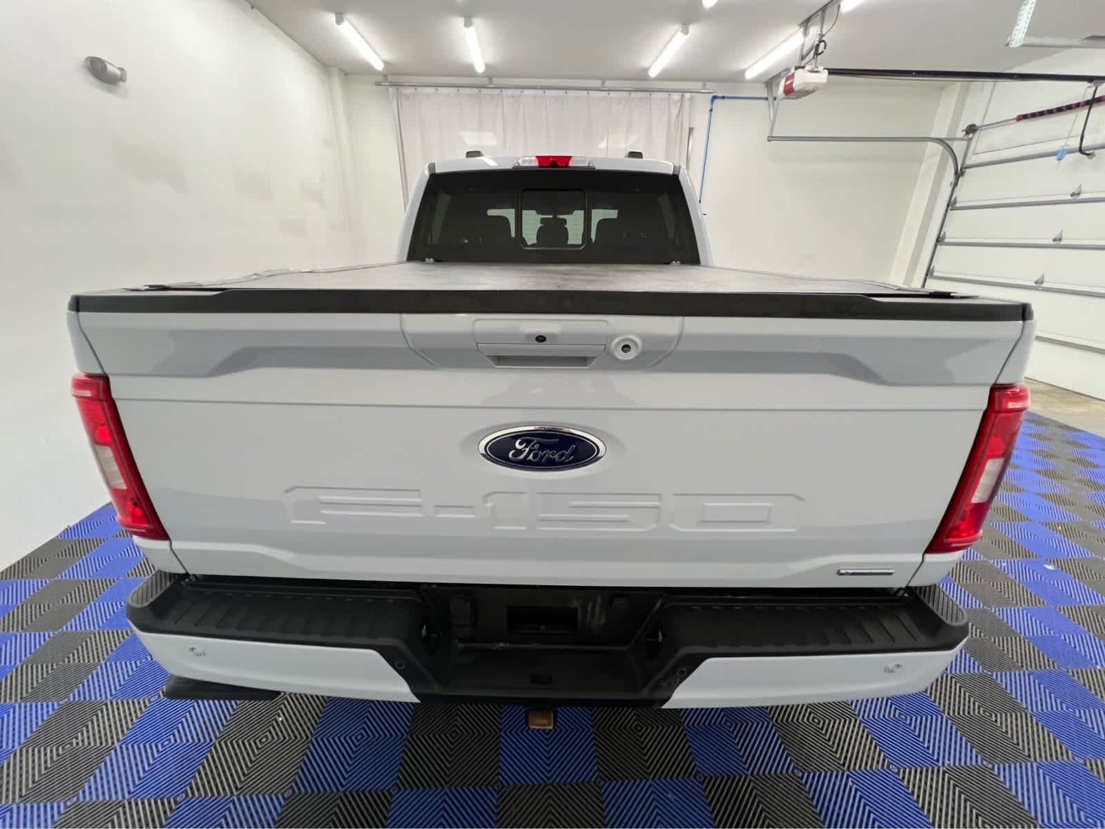 Used 2022 Space White Metallic Ford XLT image 6