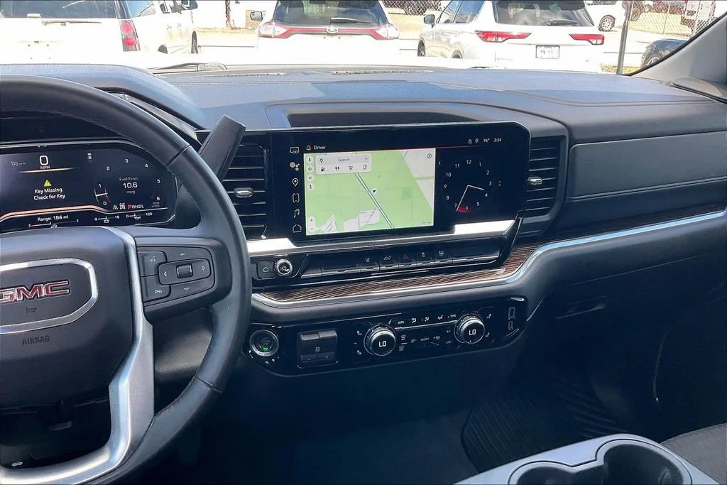 Used 2024 Summit White GMC SLE image 9