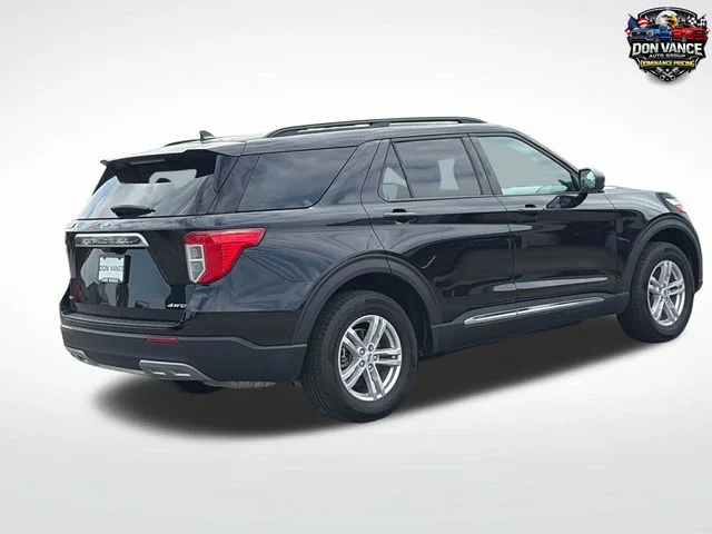 Used 2023 Black Ford XLT image 6