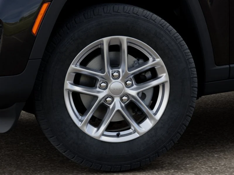 New 2026 Diamond Black Crystal Pearl-Coat Exterior Paint Jeep Laredo X image 4