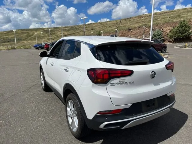 Used 2020 White Frost Tricoat Buick Preferred image 10