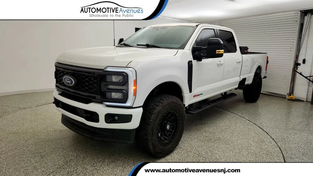 2024 Ford F-350 Lariat 4x4 Crew Cab 8' Box SRW's photo