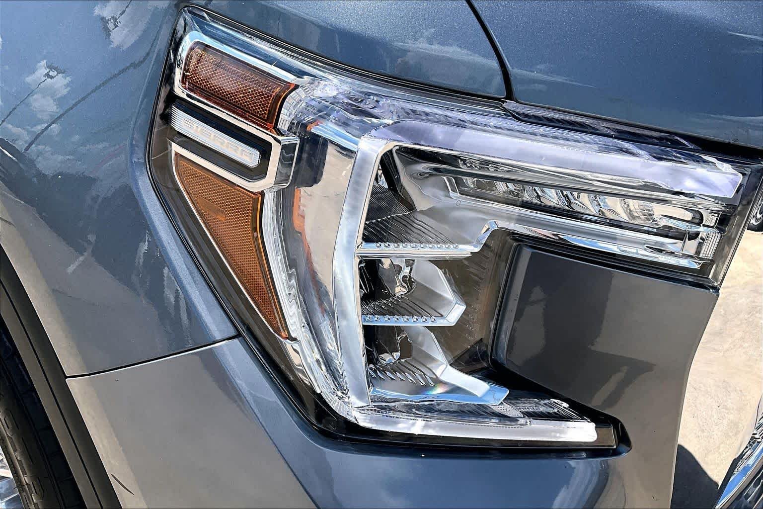 Used 2021 Satin Steel Metallic GMC Denali image 27