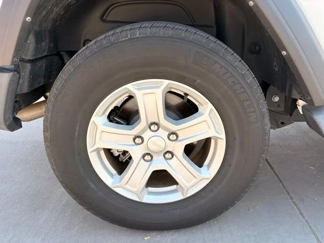 Certified Used 2023 White Jeep Sport S image 5