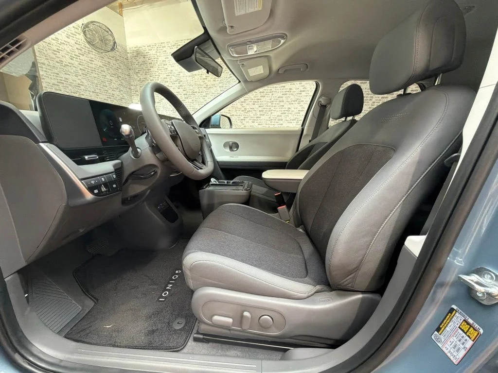 New 2027 Lucid Blue Hyundai SE image 22