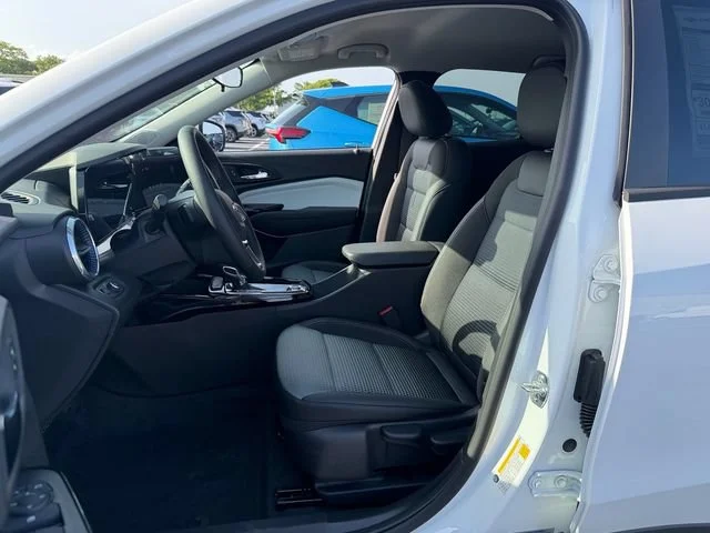 New 2026 Summit White Chevrolet LT image 7