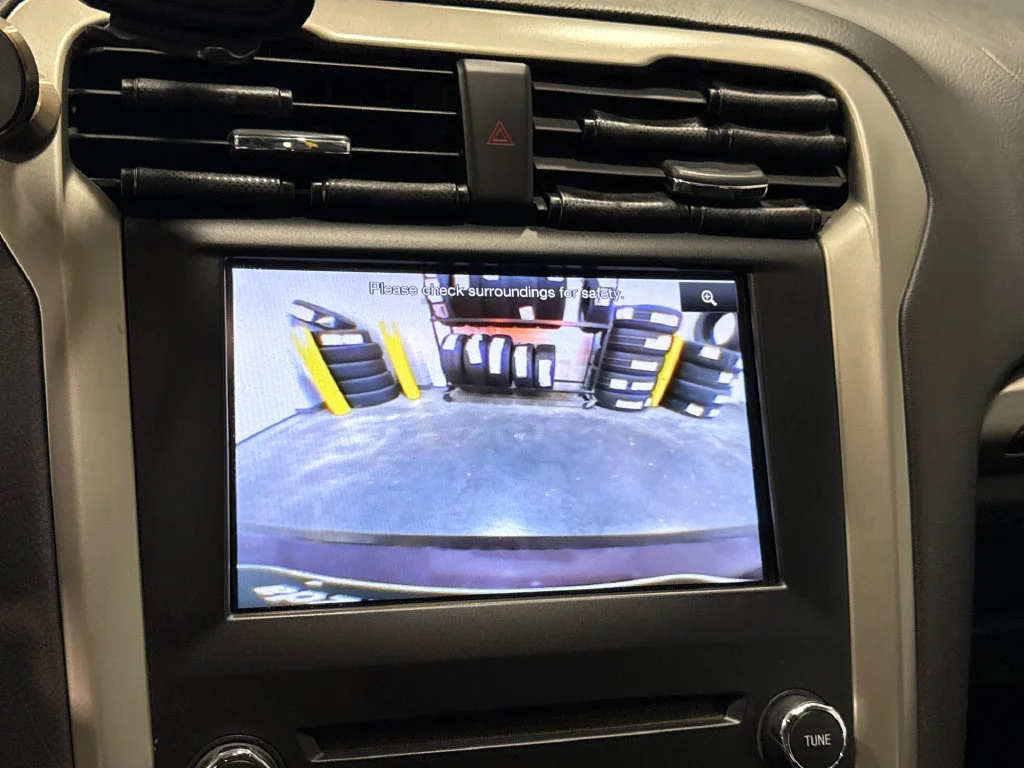 Used 2013 Red Ford SE image 19