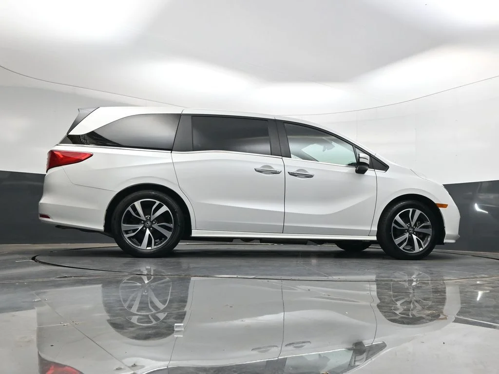 Used 2023  Honda Touring image 44