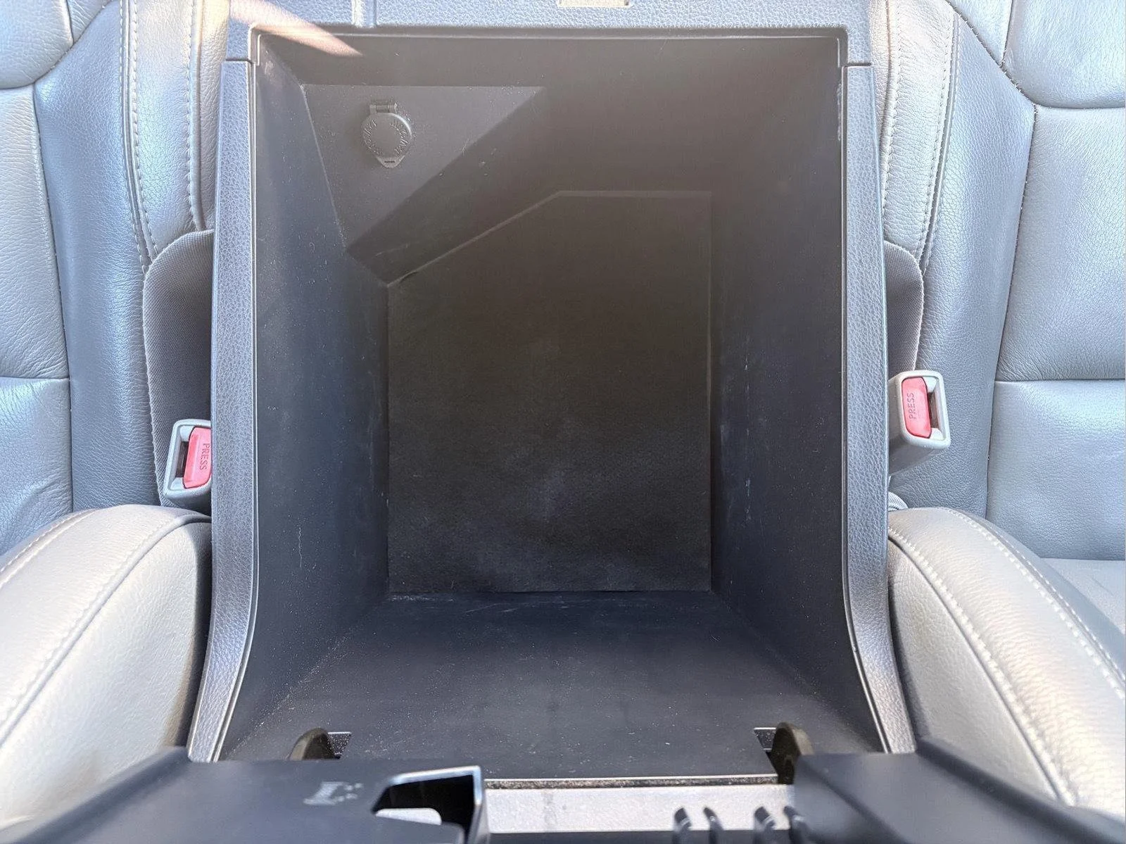 Used 2018 Magnetic Gray Metallic Toyota Limited image 18