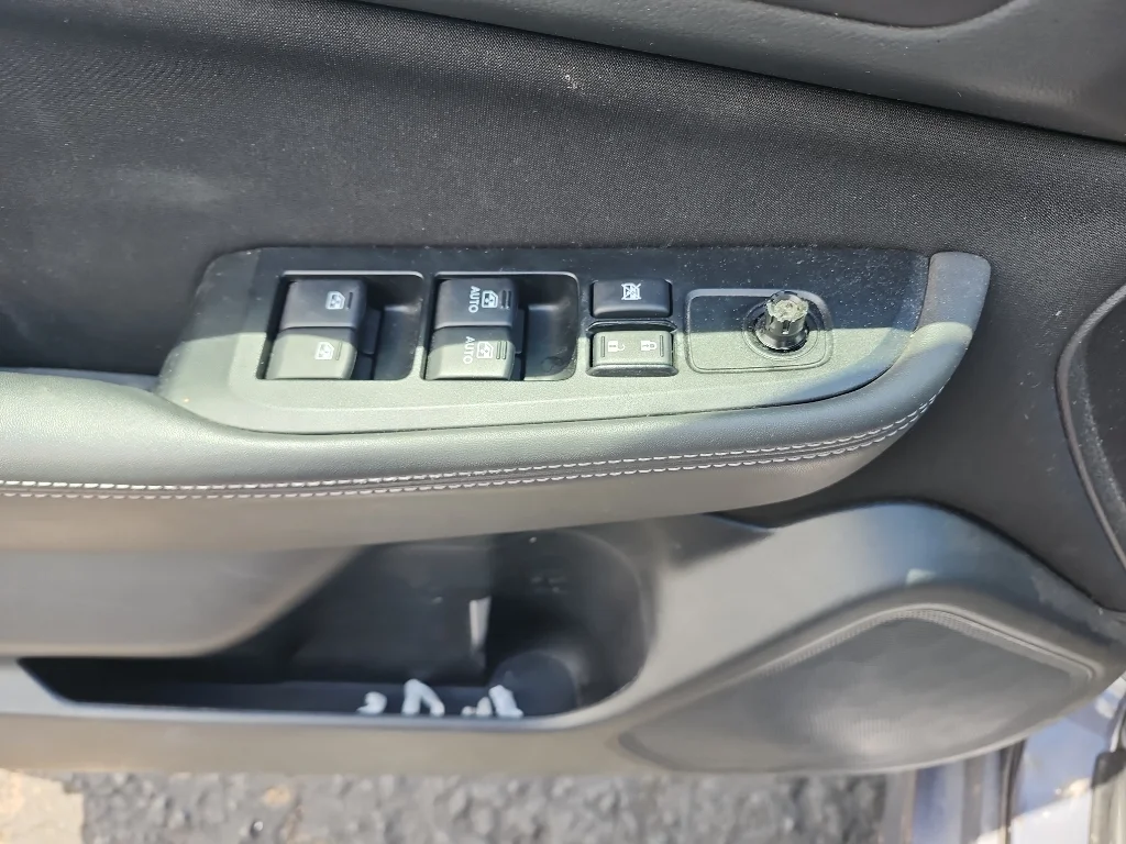 Used 2017 Carbide Gray Metallic Subaru Premium image 14