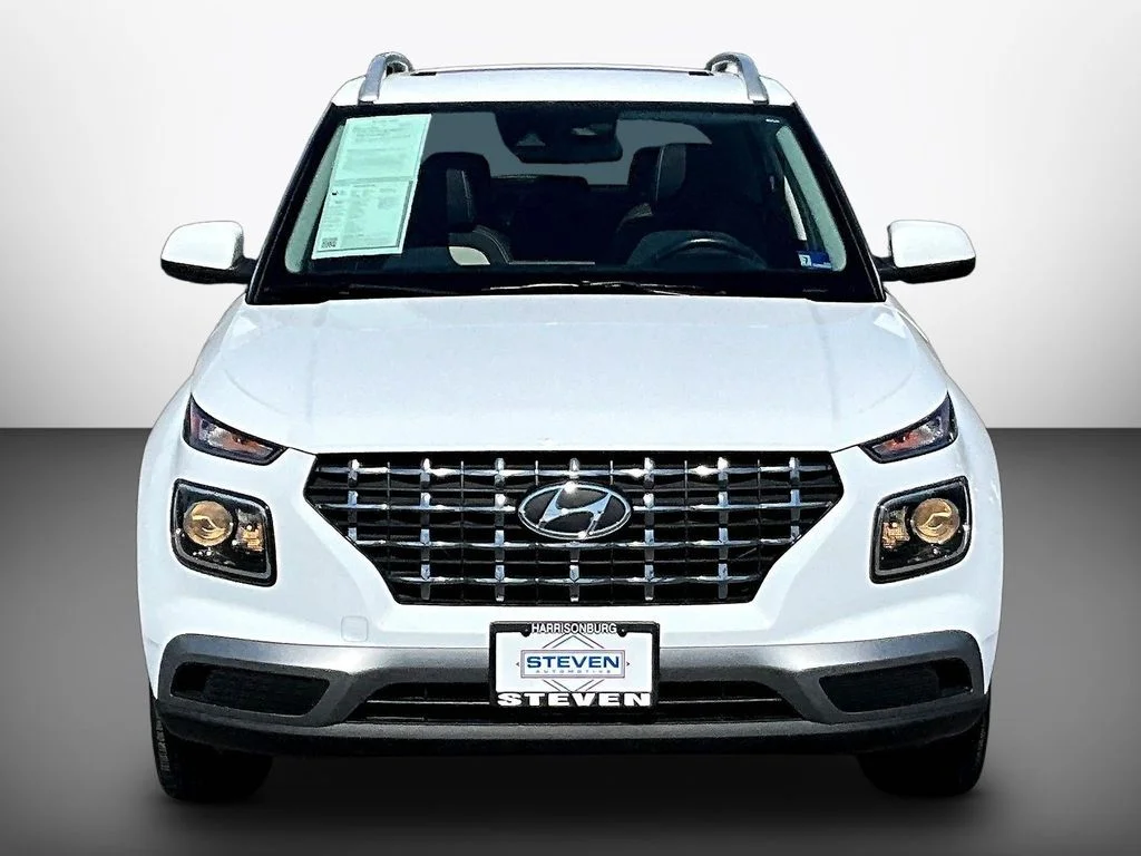 Certified Used 2022 White Hyundai SEL image 2