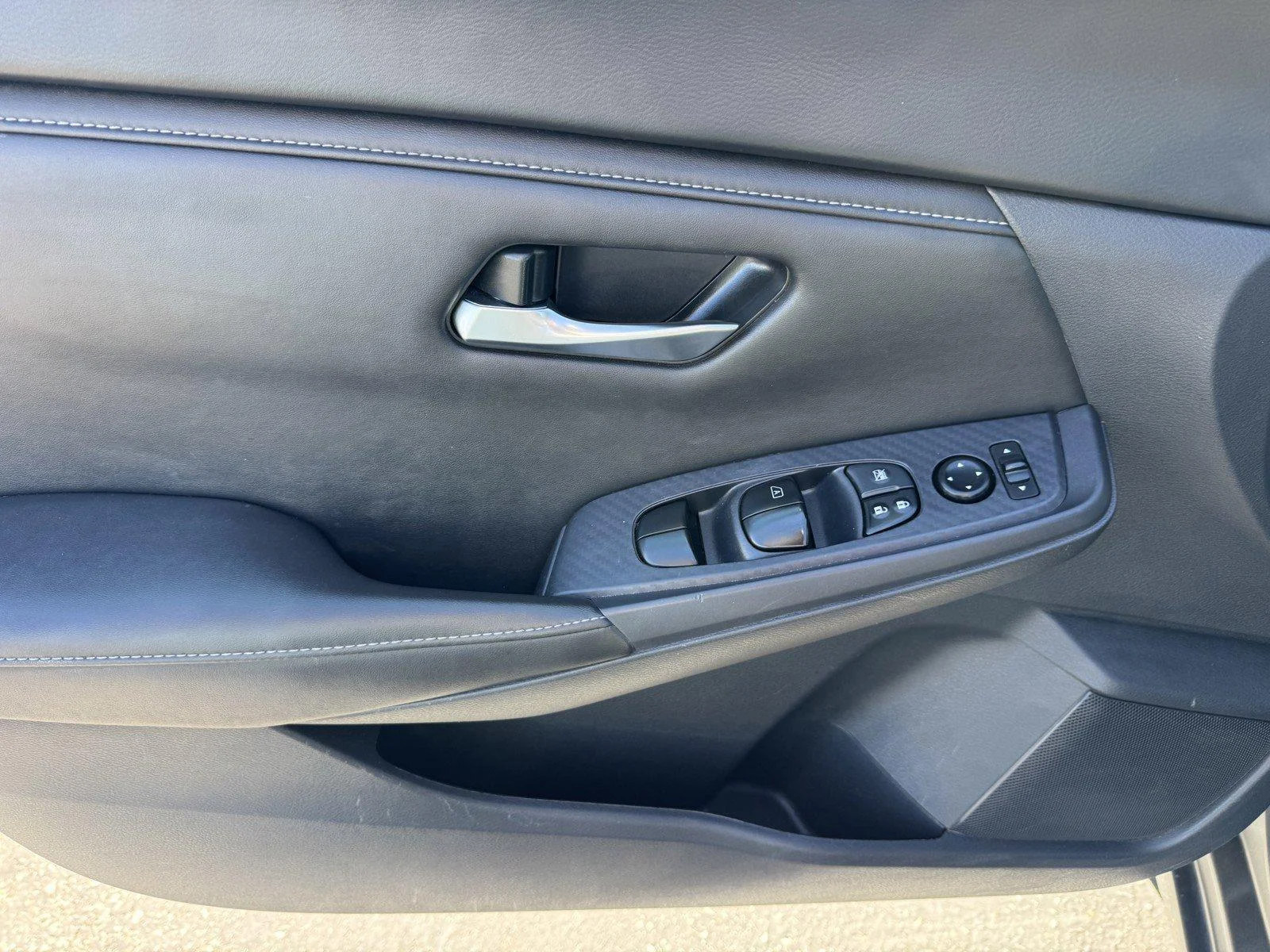 Used 2024 Gun Metallic Nissan SV image 20