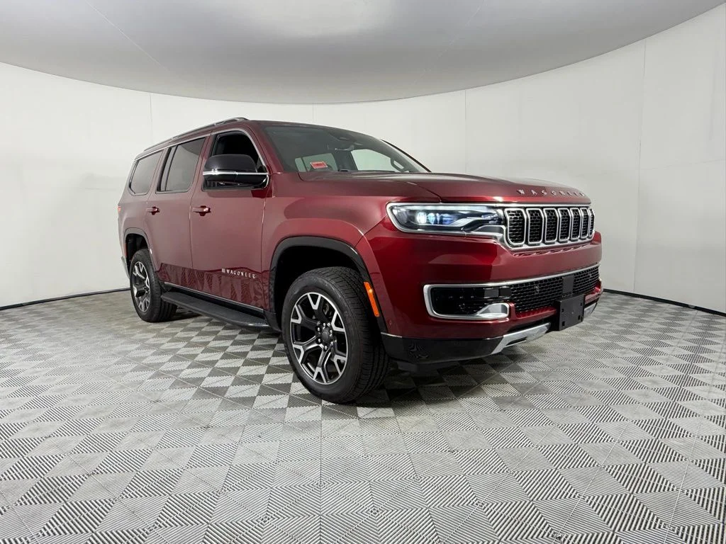 Used 2023 Red Jeep Series III image 3
