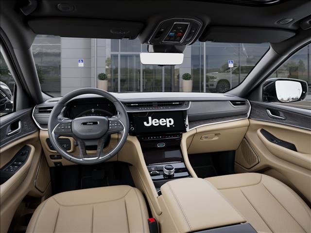 New 2026 Bright White Clear-Coat Exterior Paint Jeep Limited 4x4 image 14