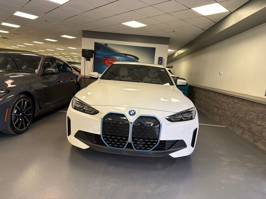 Certified Used 2023 Alpine White BMW eDrive35 image 2