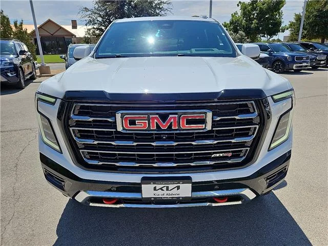 Used 2025 Summit White GMC AT4 4x4 image 6