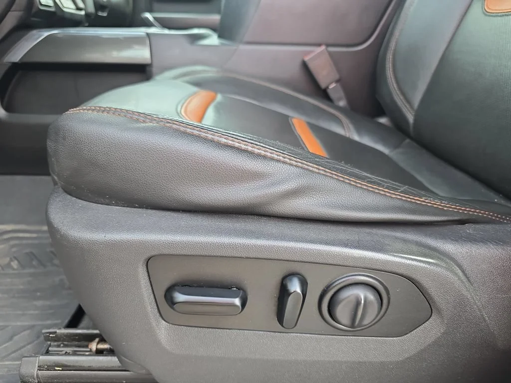 Used 2020 ONYX BLACK GMC AT4 image 32