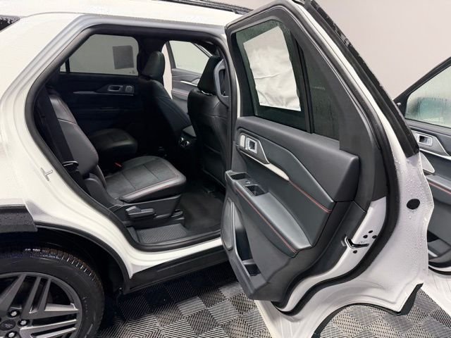New 2026 Star White Metallic Tri-Coat Ford ST image 26