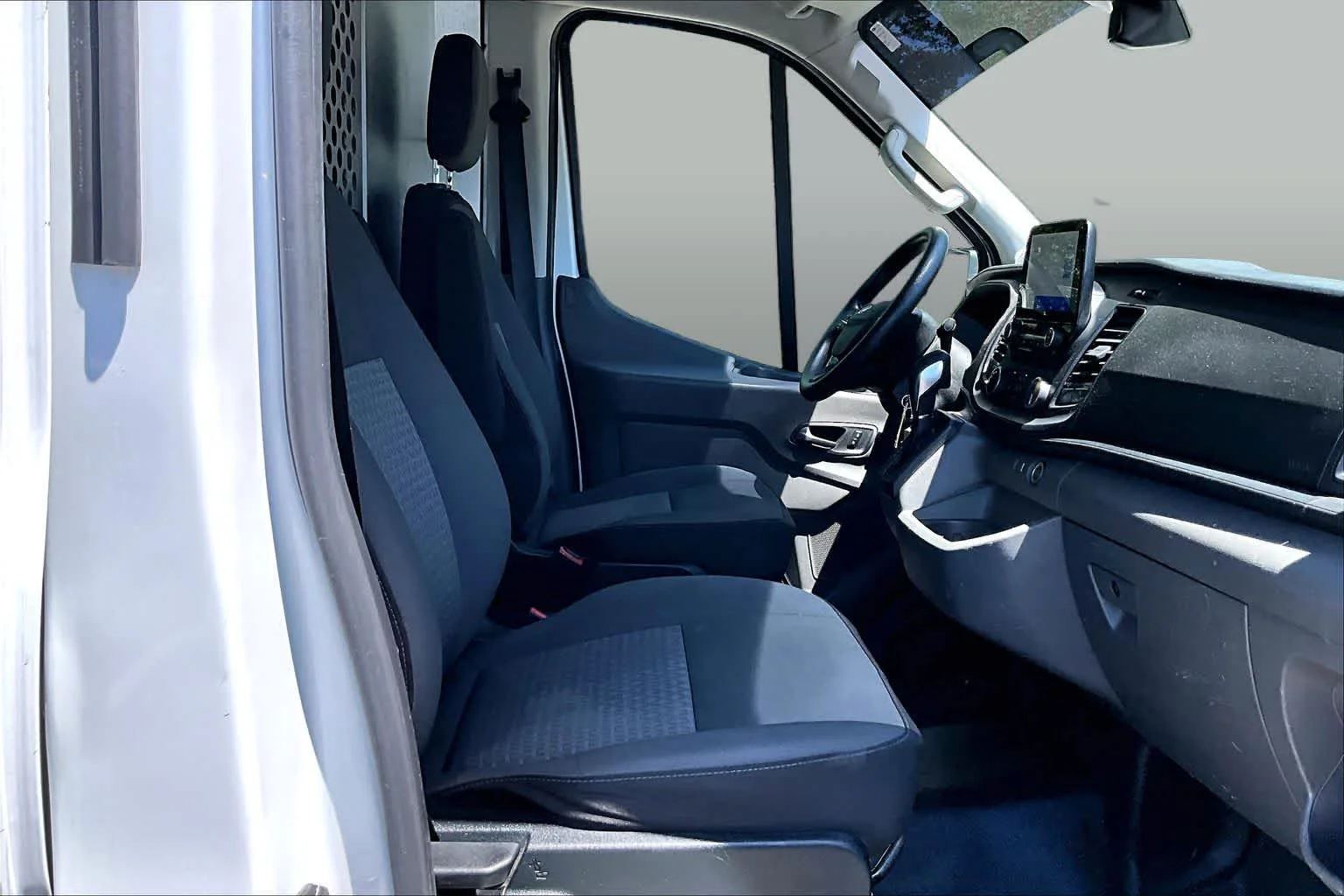 Used 2021 Oxford White Ford  image 8