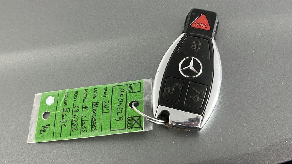 Used 2011  Mercedes-Benz ML 350 image 53