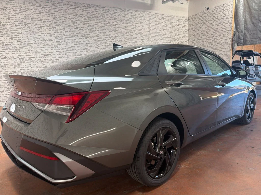 New 2026 Amazon Gray Hyundai SEL Sport image 7