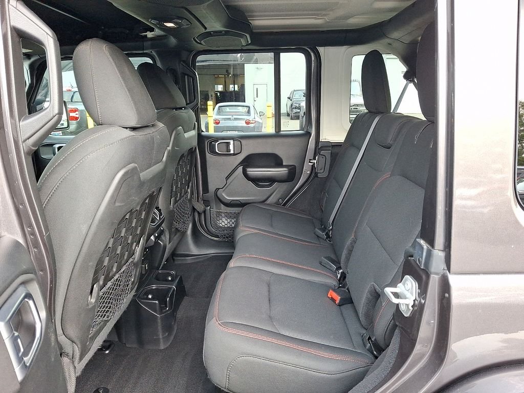 Used 2018 Gray Jeep Unlimited Rubicon image 11