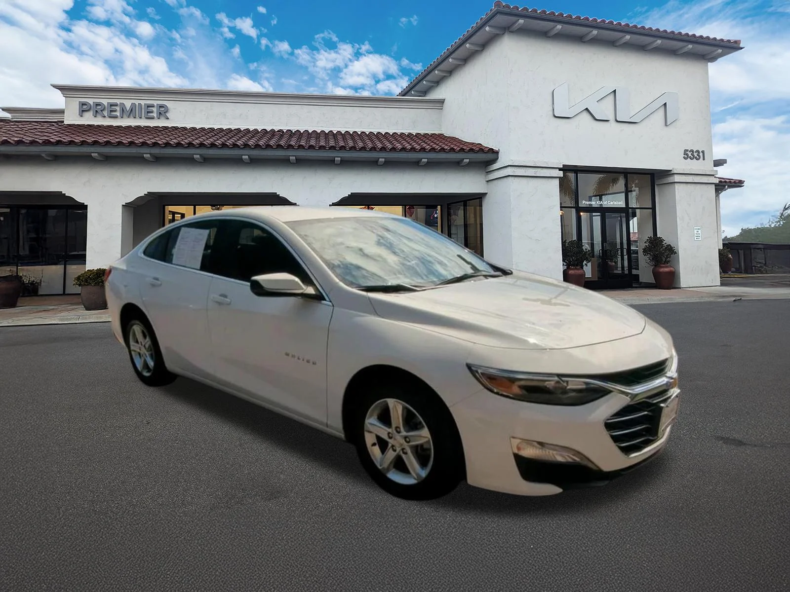 Used 2023 Summit White Chevrolet LT image 2