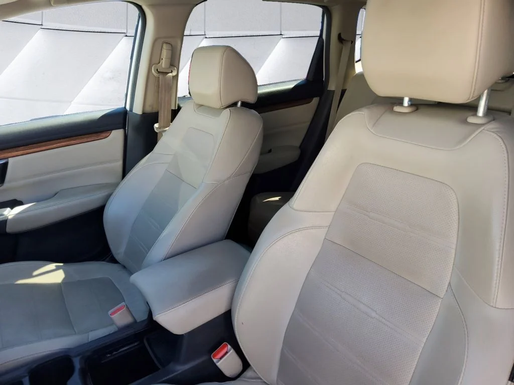 Used 2018 White Honda EX-L image 8