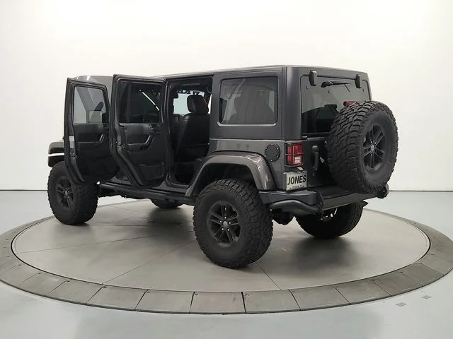 Used 2017 Gray Jeep Unlimited Sahara image 14