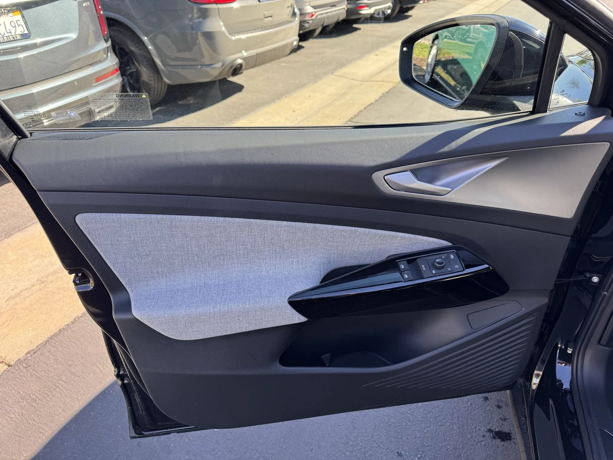 New 2026 Deep Black Pearl Volkswagen Pro image 11