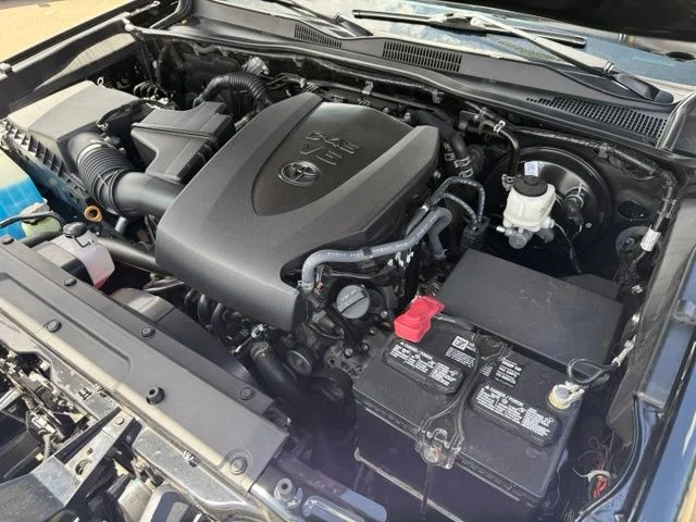 Certified Used 2022 Black Toyota SR5 image 40