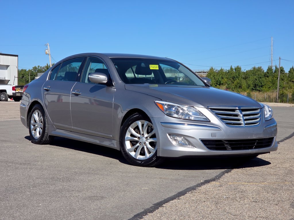 Used 2013 Hyundai Genesis 3.8 with VIN KMHGC4DD8DU225285 for sale in Miamisburg, OH