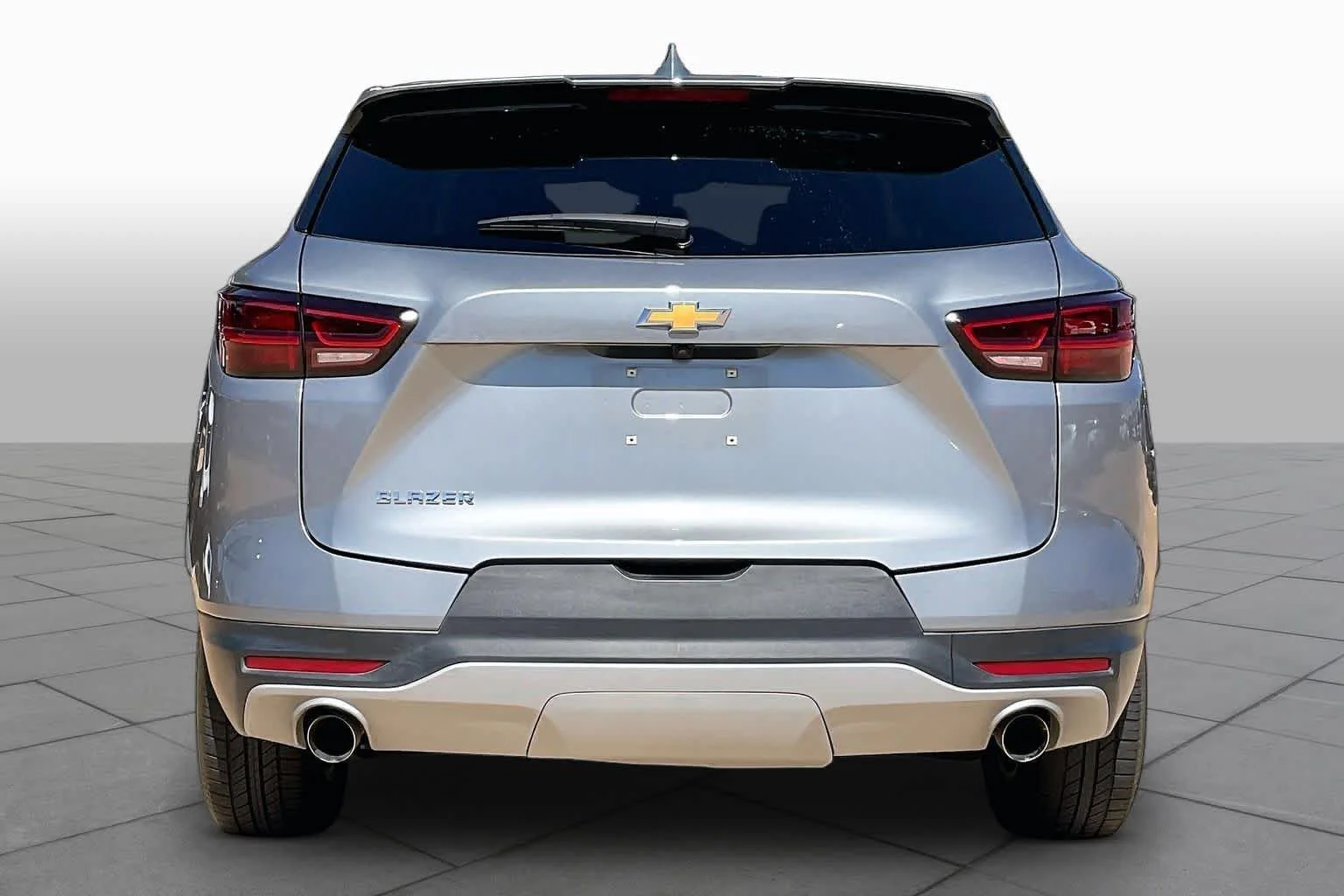 Used 2025 Sterling Gray Metallic Chevrolet 2LT image 4